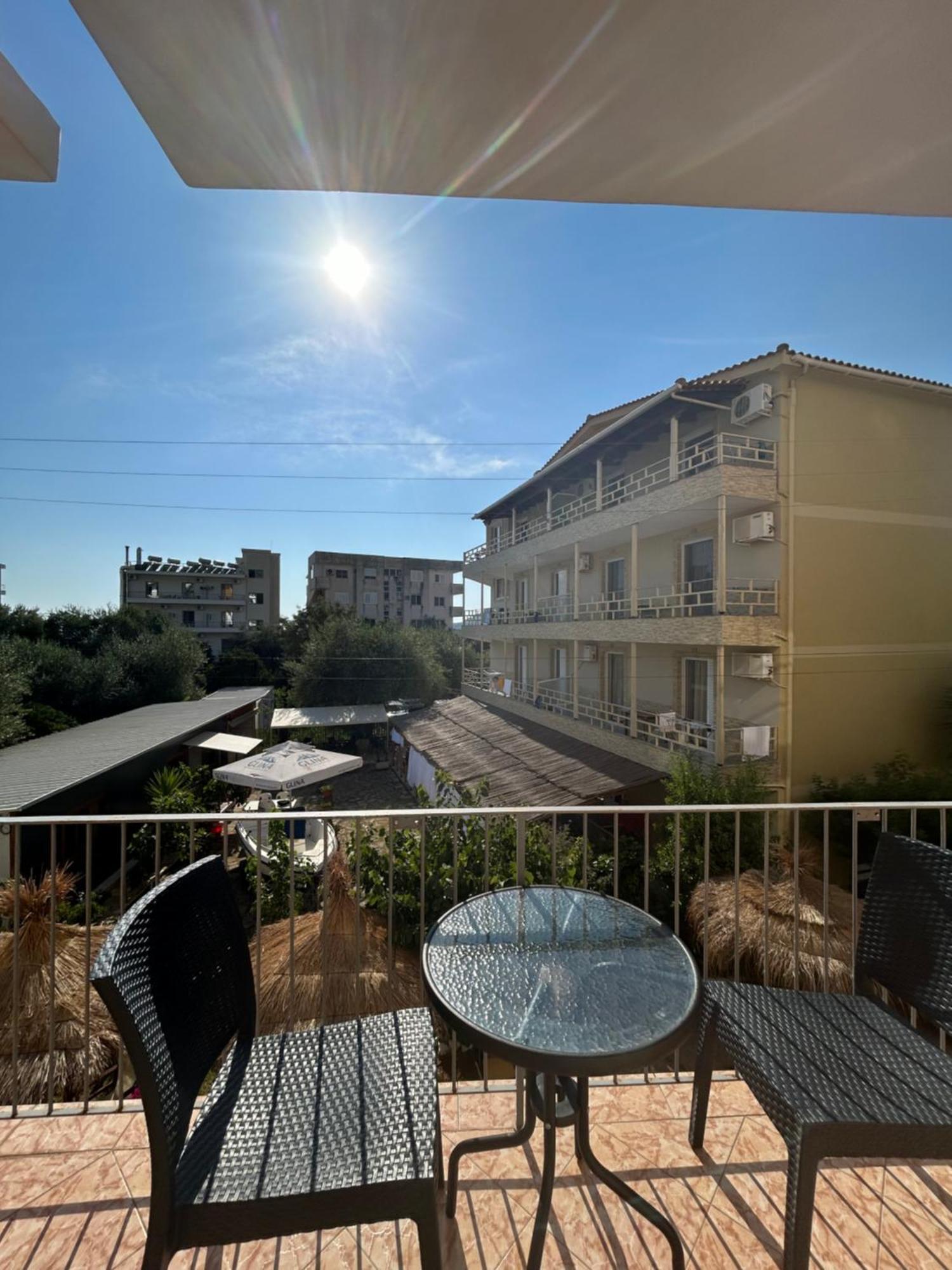 Areti Rooms Hotel Himarë Exterior foto
